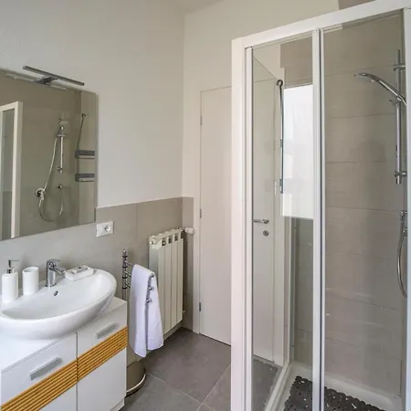 220b - Casa Giulia, 3 Da Letto, 10 Minuti Dal Mare A Piedi
